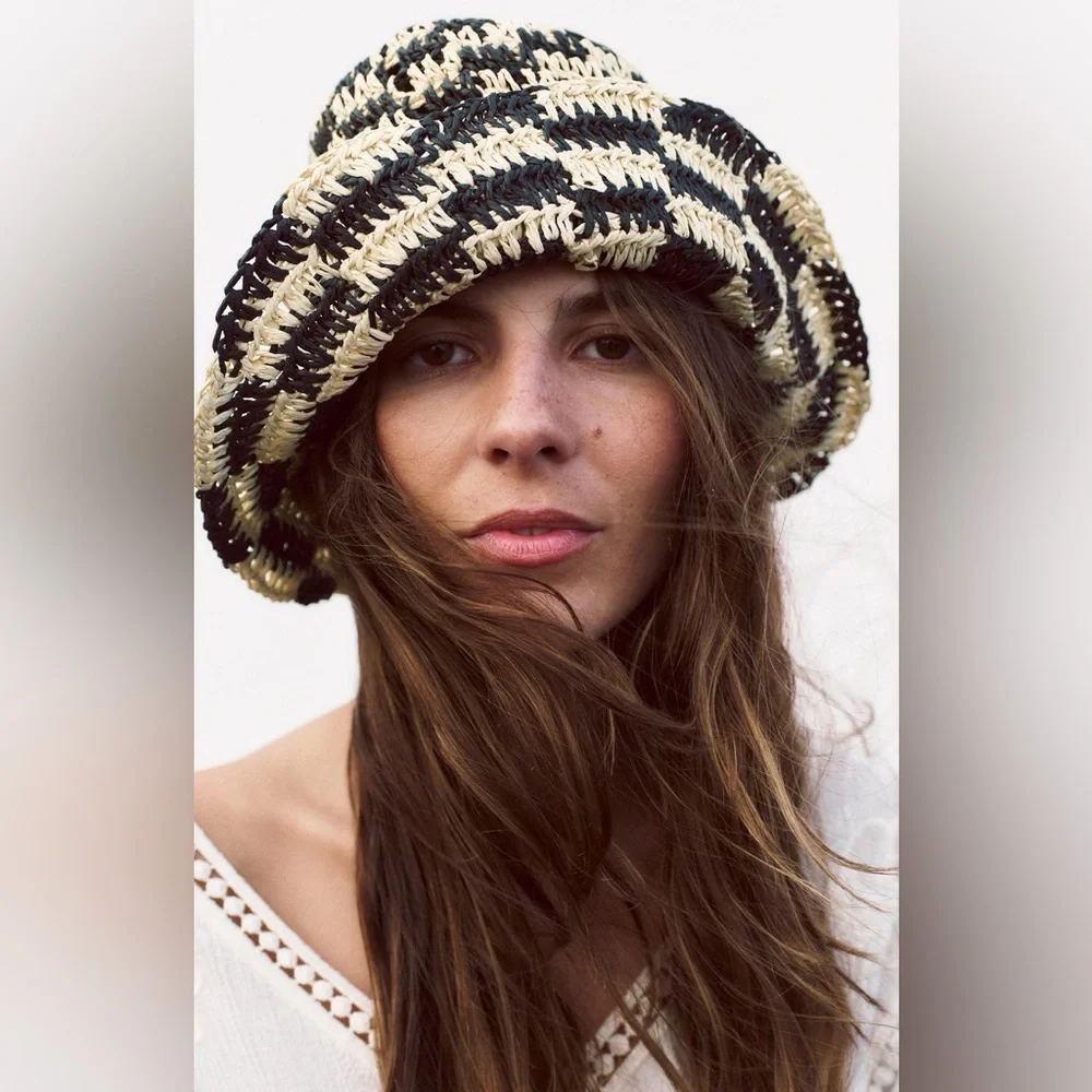 Zara CHECKERED BUCKET HAT - Size Small - NWOT